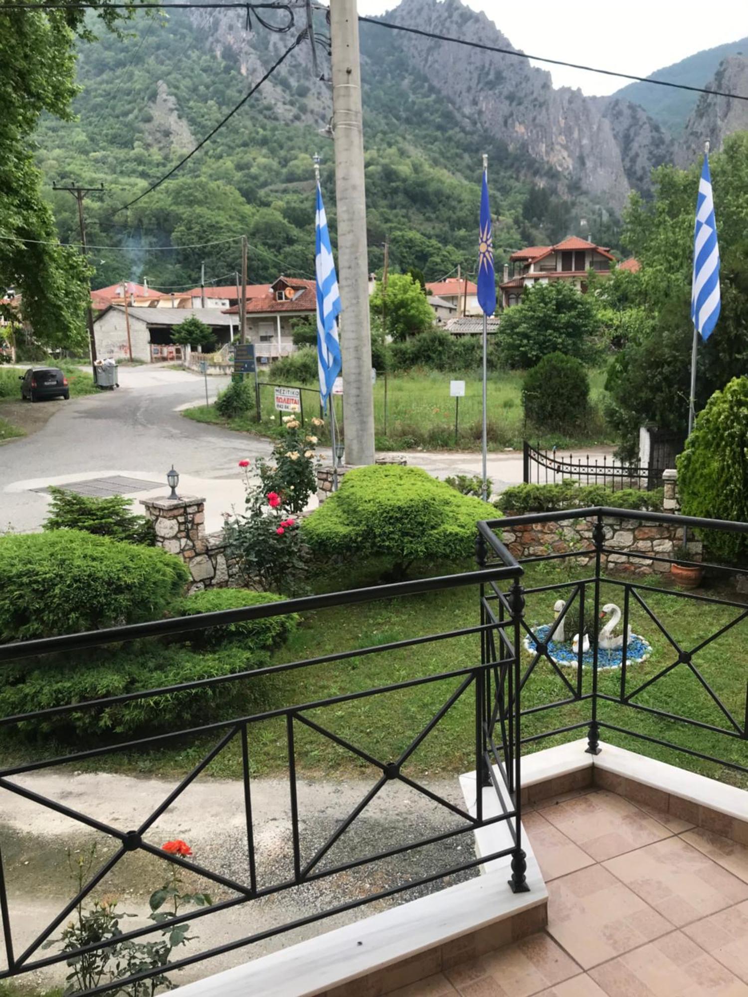 Enastron Hotel Káto Loutrákion Kültér fotó